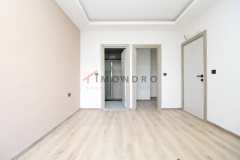 2+1 Apartment en Aksu, Turkey No. 17149 2