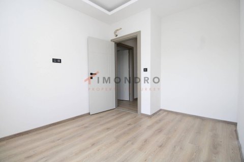 2+1 Apartment en Aksu, Turkey No. 17149 17