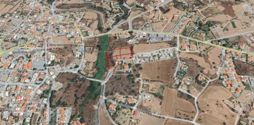 7358m² Land en Pyrgos, Cyprus No. 73430