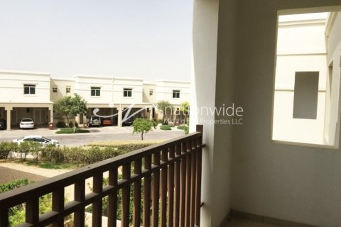 2 bedrooms Townhouse in Al Ghadeer, UAE No. 3279 12