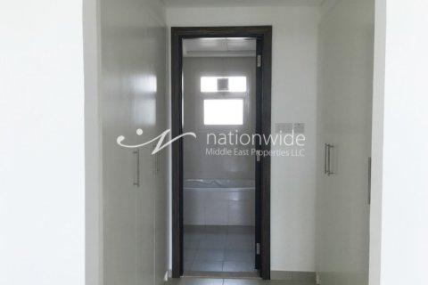 2 bedrooms Townhouse in Al Ghadeer, UAE No. 3279 4