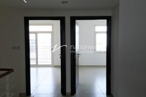 2 bedrooms Townhouse in Al Ghadeer, UAE No. 3279 17