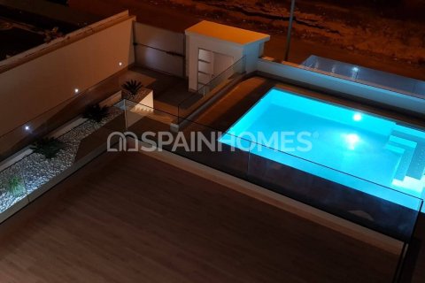 4 bedrooms Villa in Orihuela, Spain No. 25767 12