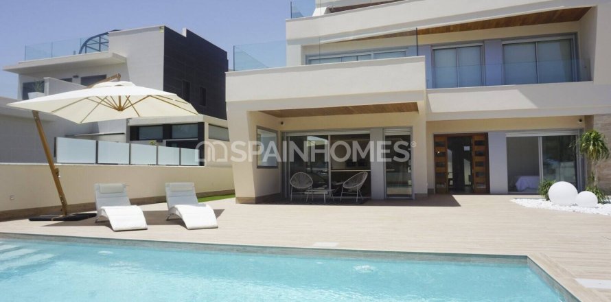 4 dormitorios Villa en Orihuela, Spain No. 25767