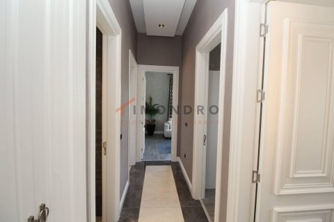 4+1 Apartment in Beylikduezue, Turkey No. 16880 12