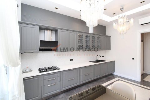 4+1 Apartment en Beylikduezue, Turkey No. 16880 18