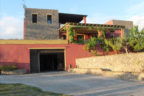 635m² Villa à Corfu, Greece No. 60406 10