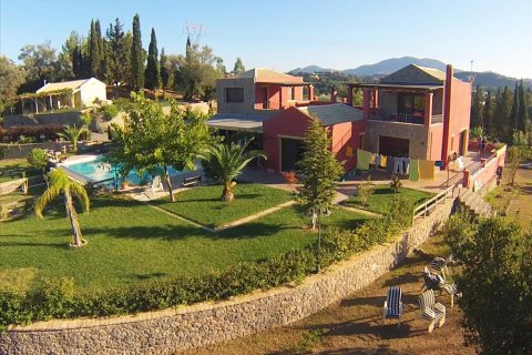 635m² Villa à Corfu, Greece No. 60406 1