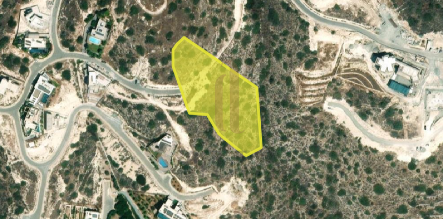 3778m² Land in Agios Tychonas, Cyprus No. 64629