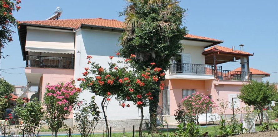 4 dormitorios House en Katerini, Greece No. 58577