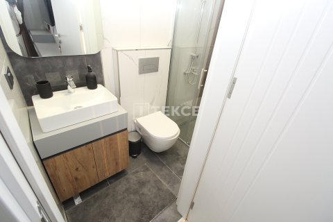 2+1 Apartment en Bueyuekcekmece, Turkey No. 17620 8