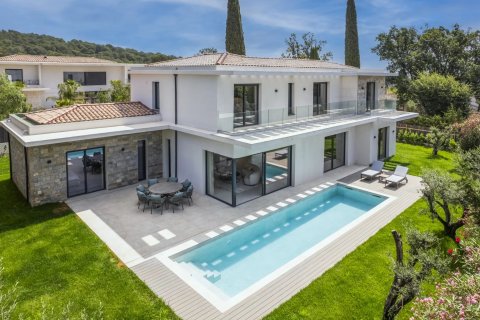 5 bedrooms Villa in Mougins, France No. 67220 2