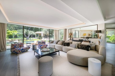 6 bedrooms Villa in Mougins, France No. 67219 5