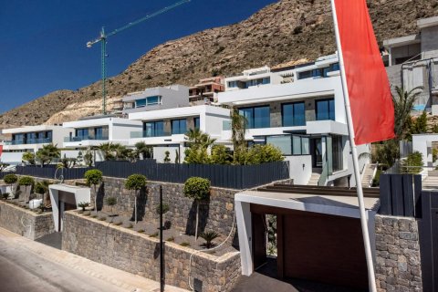 4 bedrooms Villa in Benidorm, Spain No. 26554 8