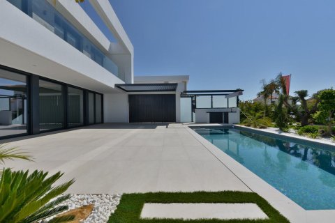 4 bedrooms Villa in Benidorm, Spain No. 26554 6