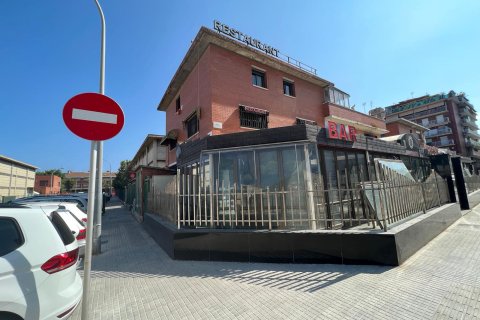 1600m² Commercial property en Barcelona, Spain No. 26553 3