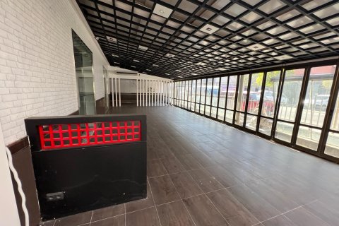 1600m² Commercial property en Barcelona, Spain No. 26553 8