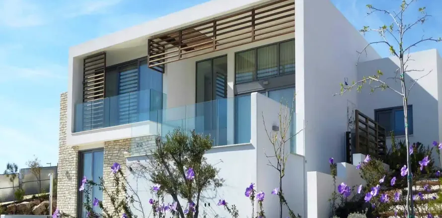 3 bedrooms Villa in Tsada, Cyprus No. 28962