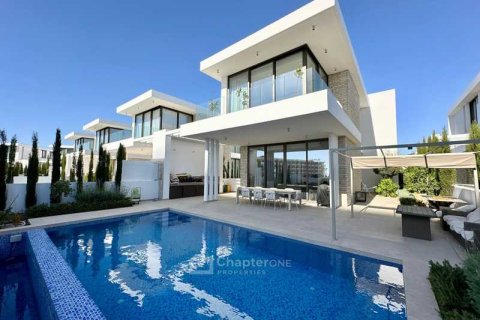 5 bedrooms Villa in Paphos, Cyprus No. 65467 1