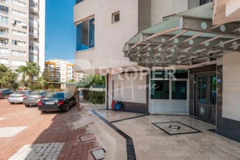 4 rooms Appartement à Muratpasa, Turkey No. 11355 16