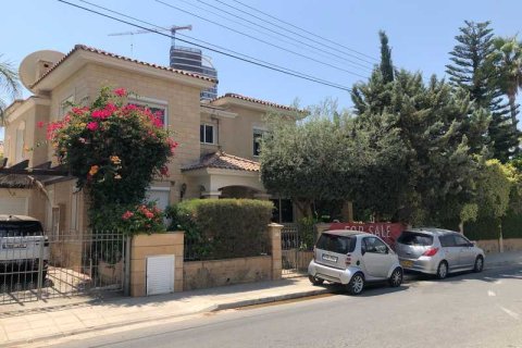 4 bedrooms House in Germasogeia, Cyprus No. 31005 16