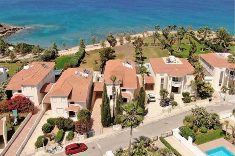 5 dormitorios House en Paralimni, Cyprus No. 73698 1