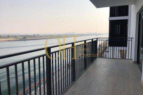 2 dormitorios Apartment en  Yas Island, UAE No. 9073 1