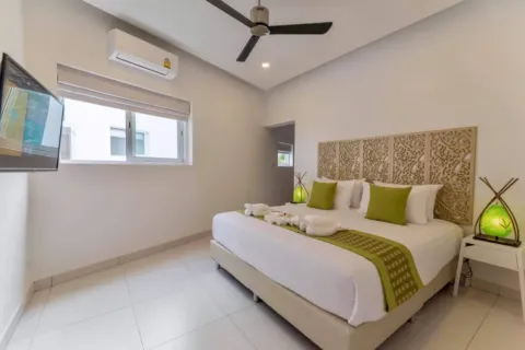 5 bedrooms Villa on the Chaweng Beach, Thailand No. 3108 12