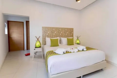 5 bedrooms Villa on the Chaweng Beach, Thailand No. 3108 13