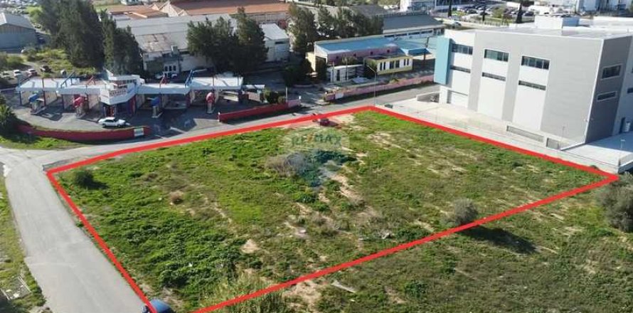 1970m² Land en Strovolos, Cyprus No. 74268