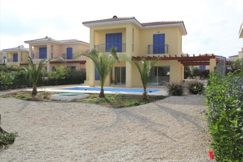 3 bedrooms Villa in Paphos, Cyprus No. 51031 1