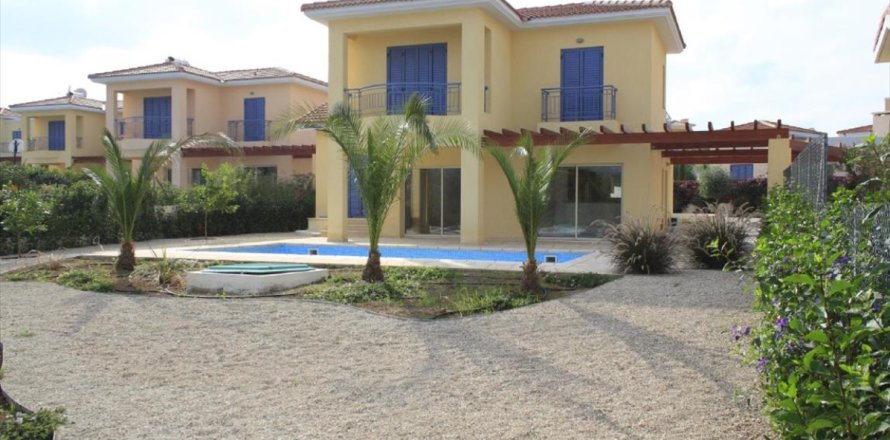 3 bedrooms Villa in Paphos, Cyprus No. 51031