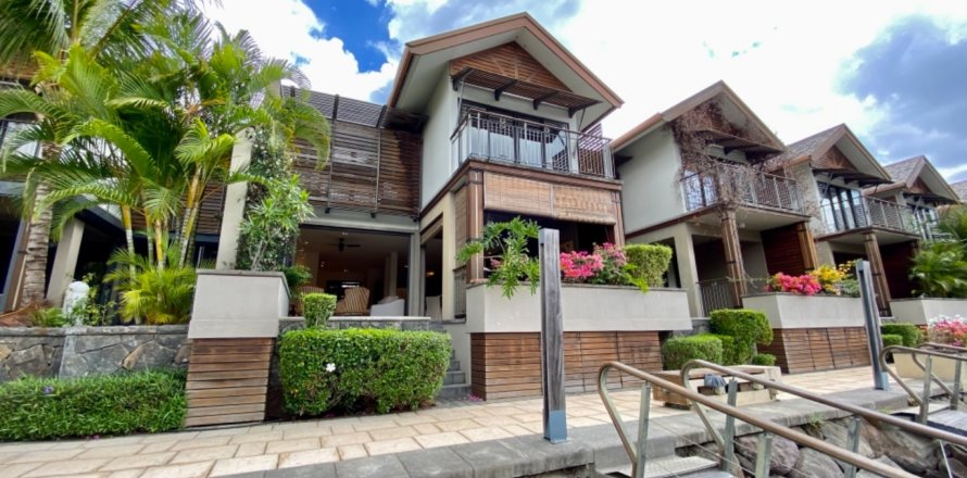 3 dormitorios Townhouse en Riviere Noire, Mauritius No. 60973