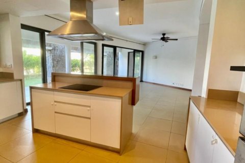 4 dormitorios Apartment en Roches Noires, Mauritius No. 60972 4