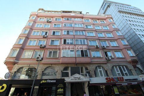 3+1 Apartment in Istanbul, Turkey No. 46520 5