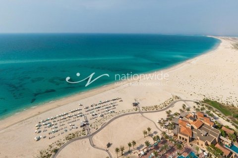 2708.8m² Land à Al Najda Street, UAE No. 3876 10