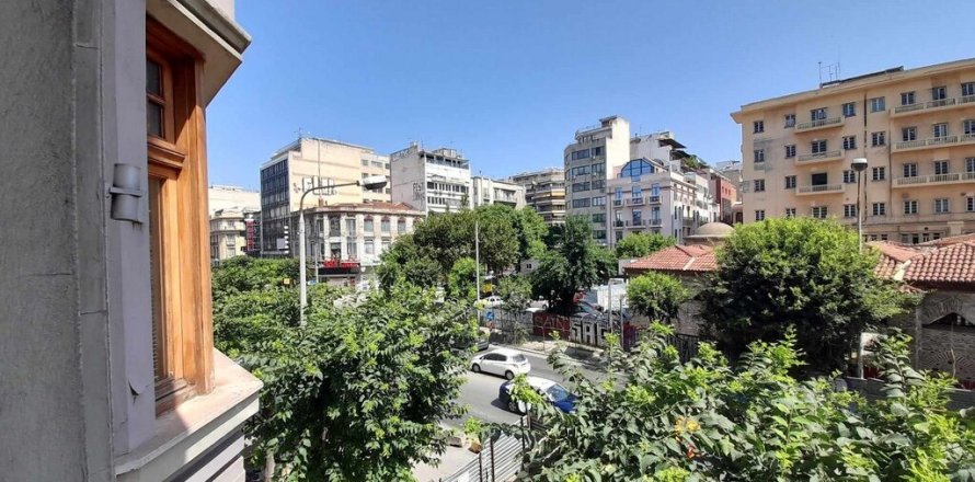 137m² Commercial property en Thessaloniki, Greece No. 55405