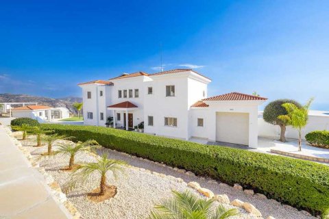 4 bedrooms Villa in Pegeia, Cyprus No. 65315 4