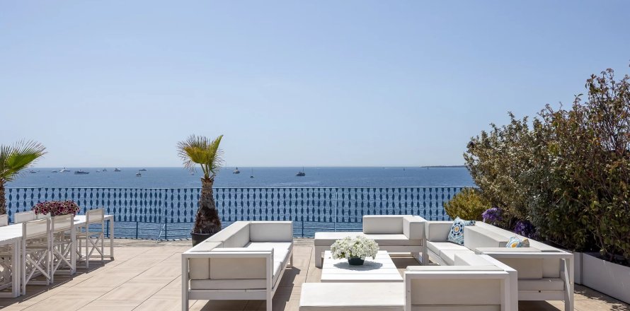 4 dormitorios Apartment en Antibes, France No. 67995