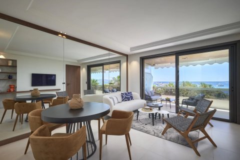 2 dormitorios Apartment en Cannes, France No. 67997 3