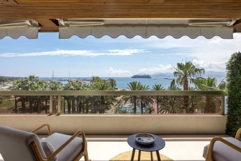 2 dormitorios Apartment en Cannes, France No. 67997 20