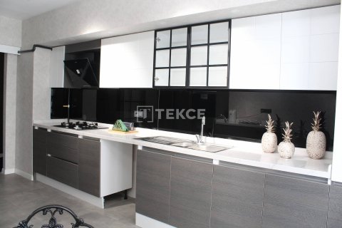 4+1 Apartment in Ankara, Turkey No. 11672 8