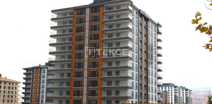 4+1 Apartment en Ankara, Turkey No. 11672