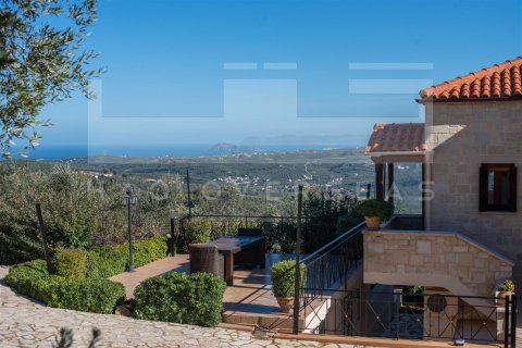 5 bedrooms Villa in Crete, Greece No. 24420 3