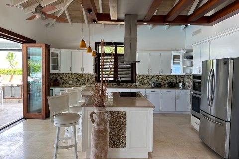 5 bedrooms Villa in Jolly Harbour, Antigua and Barbuda No. 61412 5