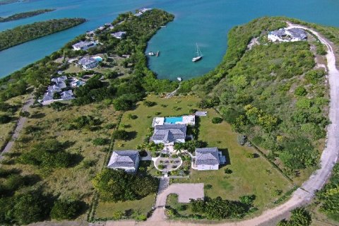 8 bedrooms Villa in Willikies, Antigua and Barbuda No. 61411 7