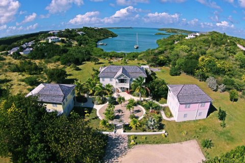 8 bedrooms Villa in Willikies, Antigua and Barbuda No. 61411 1