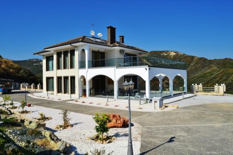 7 bedrooms Villa in Chalkidiki, Greece No. 59430 2