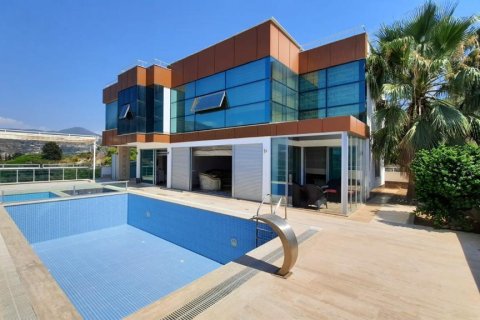 5+1 Villa in Alanya, Turkey No. 10818 1