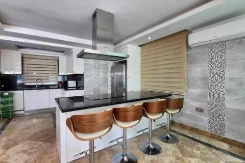 5+1 Villa in Alanya, Turkey No. 10818 15